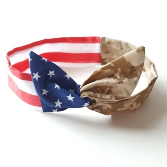 Marine pin-up bow - Picture 2 of 5